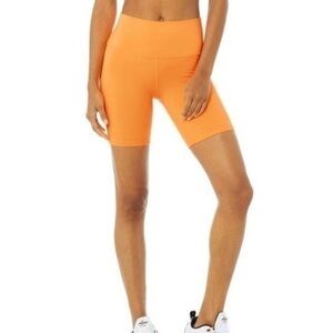 ALO Yoga 7” inseam High Waisted Orange bike Short Xsmall